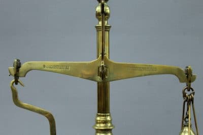 Set of AVERY SCALES. Early19th Century.  With Weights 2Lb to 1/2oz. Great Condition. Antique Metals 4